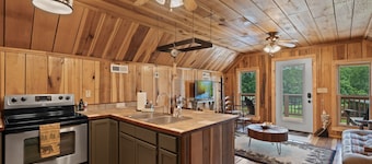 The Lodge at Cloudland with a private pool!