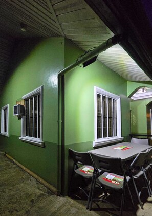 Outdoor dining - Transient House for Families, Groups & Small Event (Davao City)