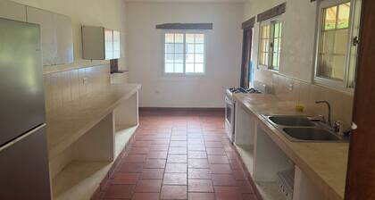 Cozy 2-bedroom bungalow in bucaro across from beach
