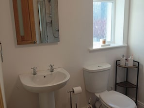Shower - Sliabh League Mountain Lodge (Carrick)