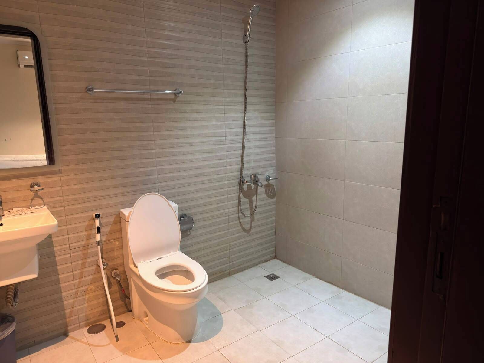 Shower, towels, soap, shampoo