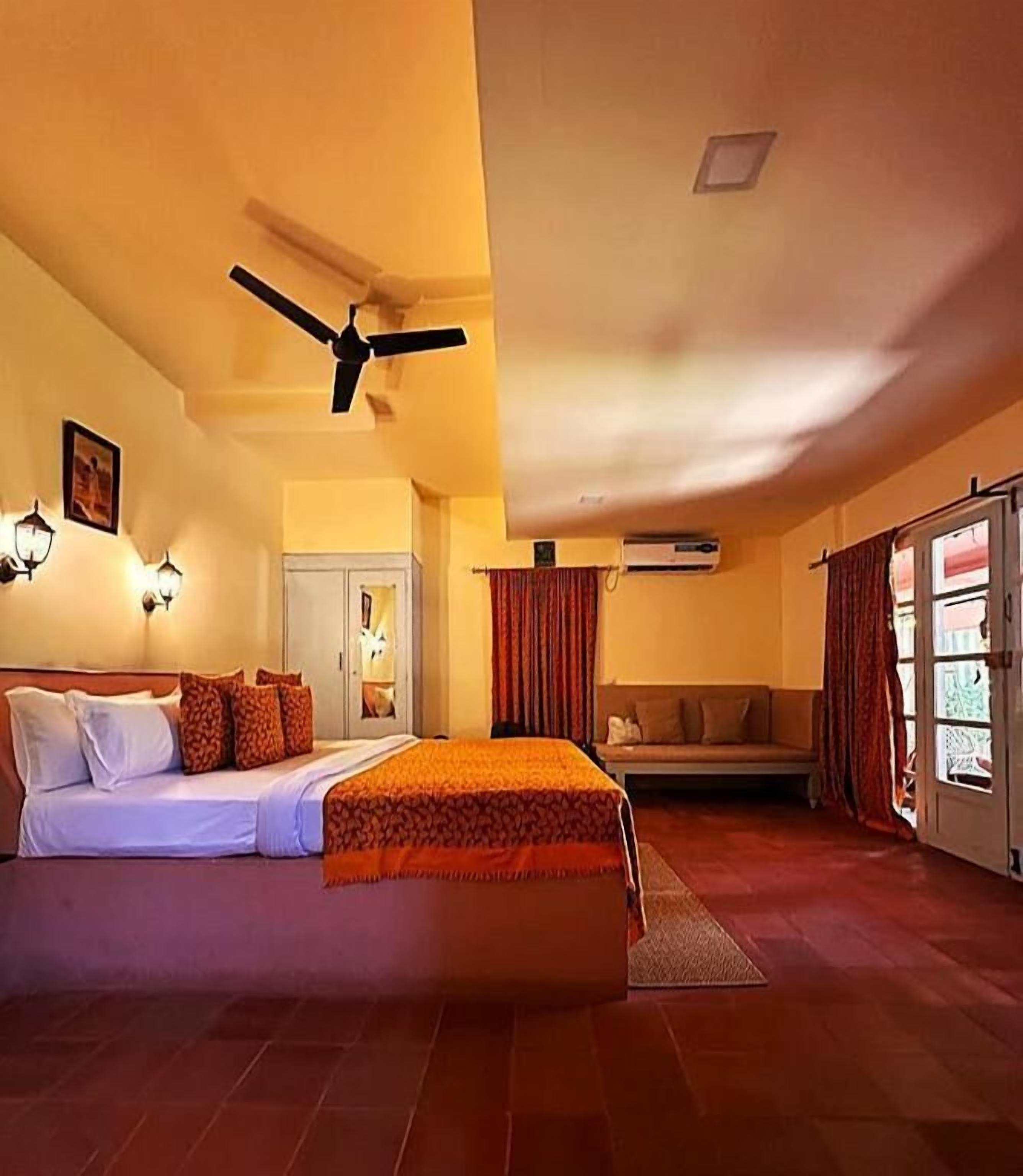 Deluxe Villa, Balcony, Garden View | WiFi (free)