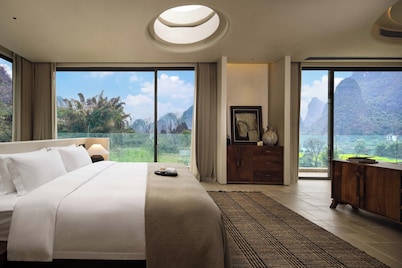 BYMA Valley Hideaway Resort Yangshuo·Ten-Mile Gallery · Yulong River·Double-Level Cliffside Infinity Pools