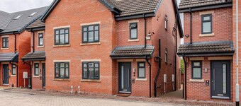 Luxurious Stockport Retreat - 4 Bedrooms