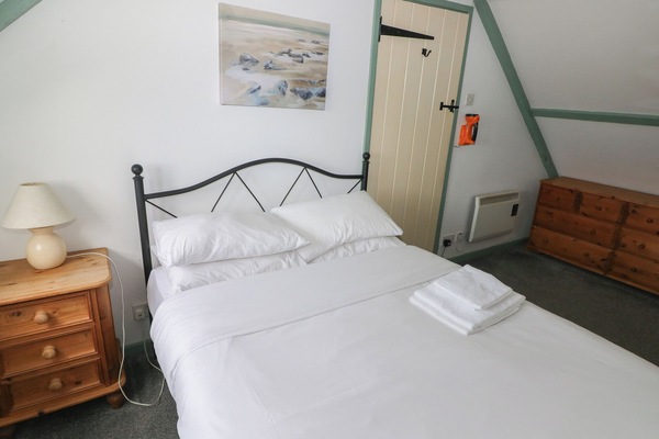 2 bedrooms, WiFi (free), individually decorated, individually furnished