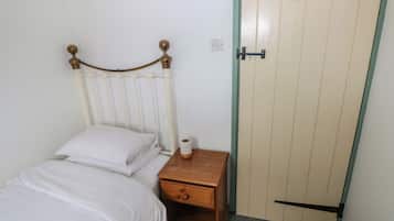 2 bedrooms, WiFi (free), individually decorated, individually furnished