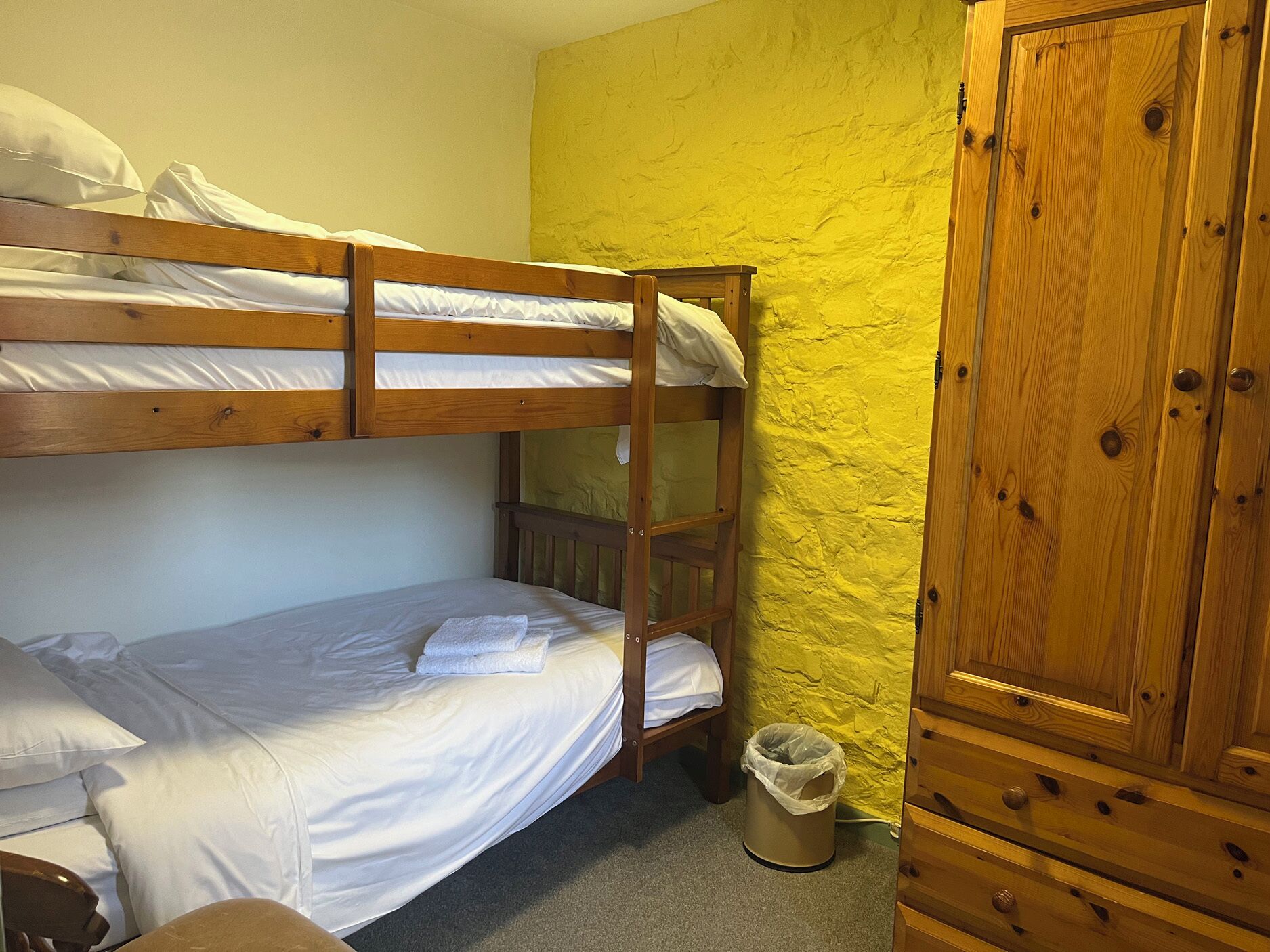 2 slaapkamers, gratis wifi, individueel gedecoreerd