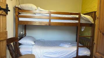 2 bedrooms, free WiFi, individually decorated, individually furnished
