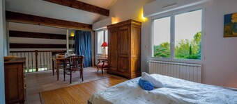Maison 11 pers. avec piscine 14m & grand terrain