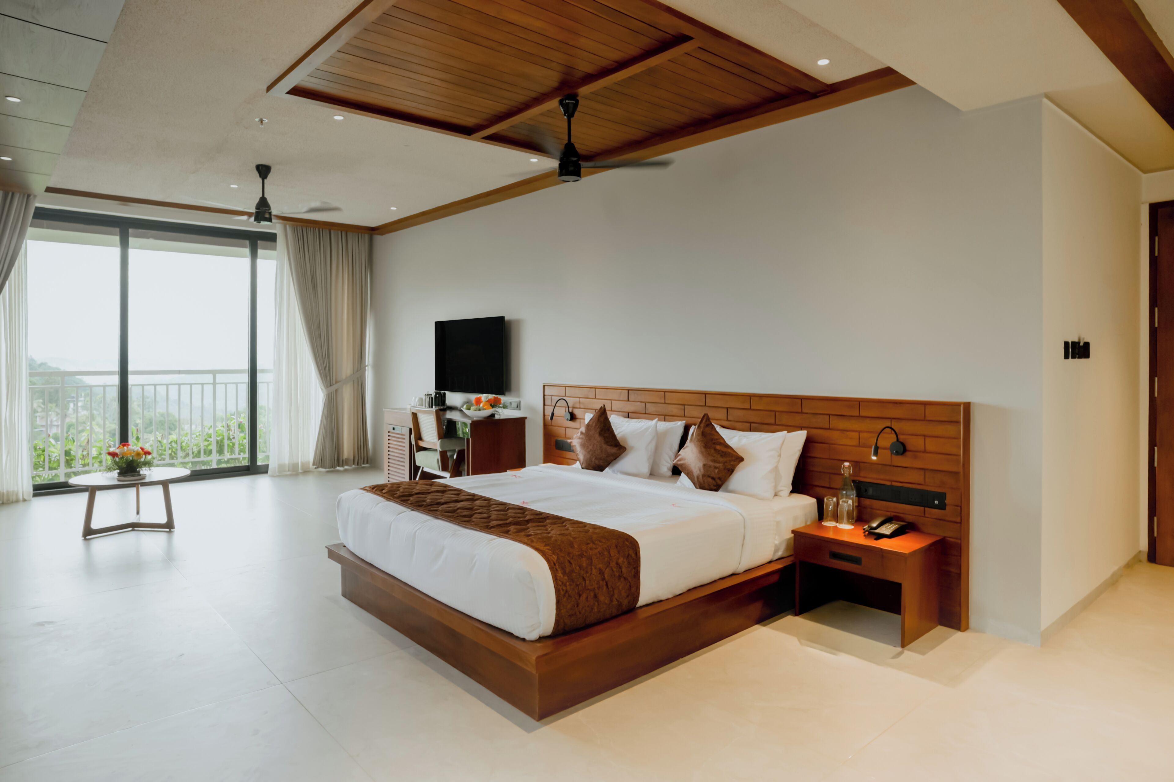 Villa, balcón, vista a la montaña | Escritorio, wifi gratis y ropa de cama 