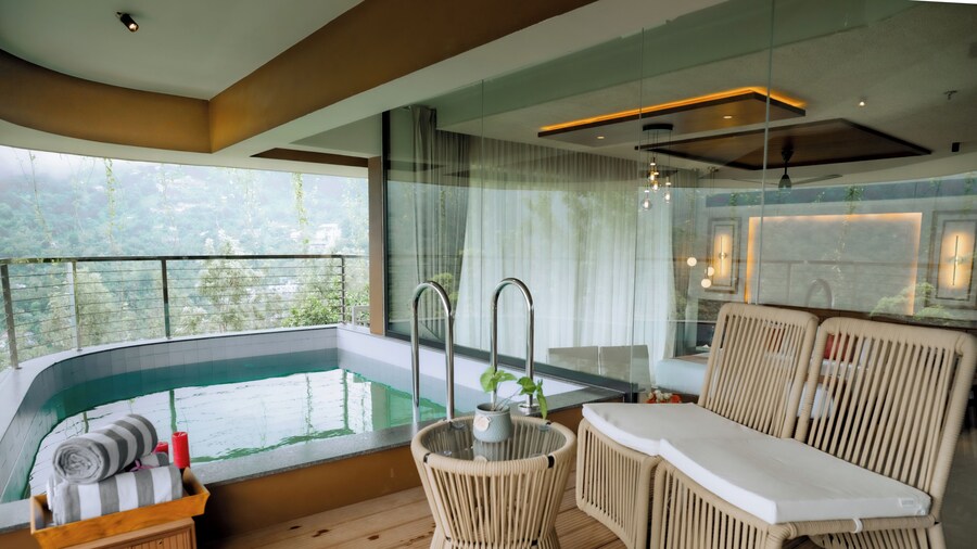 Mountree Munnar by Kondody Hotels