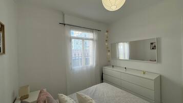 2 dormitorios, tabla de planchar con plancha, wifi y ropa de cama