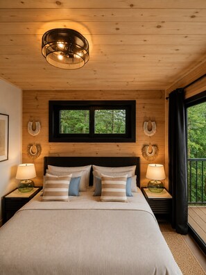 Desk, WiFi, bed sheets
