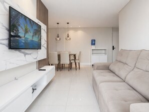 Economy Apartment | Living area