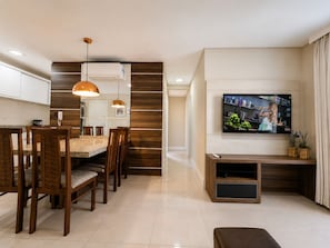 Economy Apartment | Dining