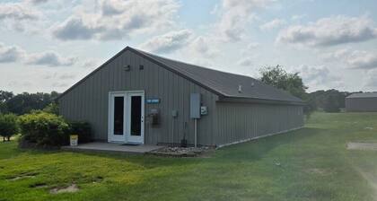 3-bedroom cabin in Big Stone City