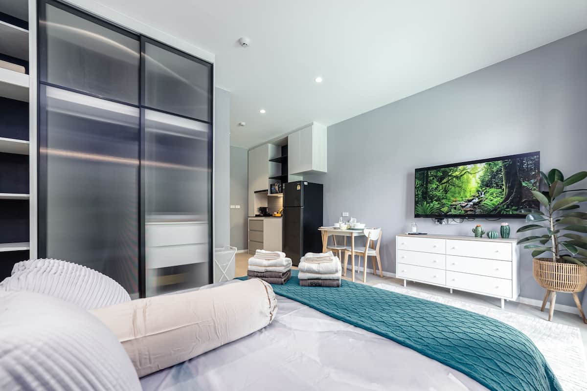 Classic Studio, Balcony | Free WiFi