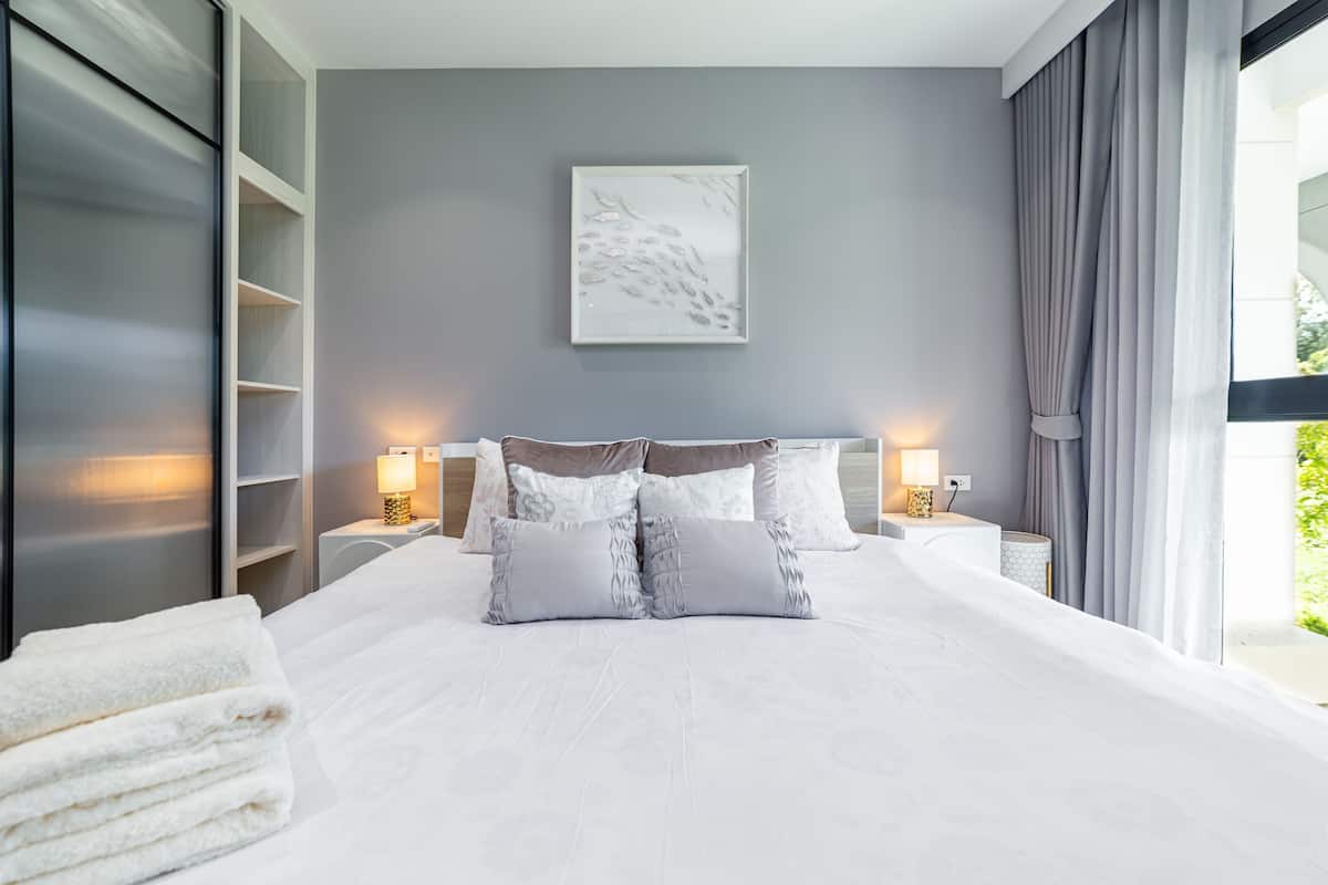 Classic Apartment, Balcony | Free WiFi