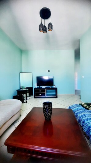 Smart TV, video library - Appartement zen et lumineux - 5 min plage des nations (Bouknadel)