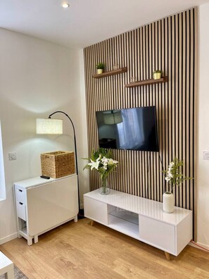 Interior - Studio in the Heart of Downtown with Wi-Fi Near the Train Station (Amiens)