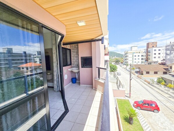 Economy Apartment | Terrace/patio