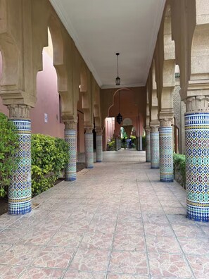 Property grounds - 3 Pools, Rooftop & Courtyard, Moroccan Riad (Marrakesh)