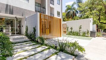Apartament Comfort, balcó, vistes a la ciutat | Exterior