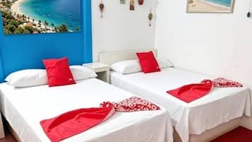 Basic Quadruple Room | Bed sheets