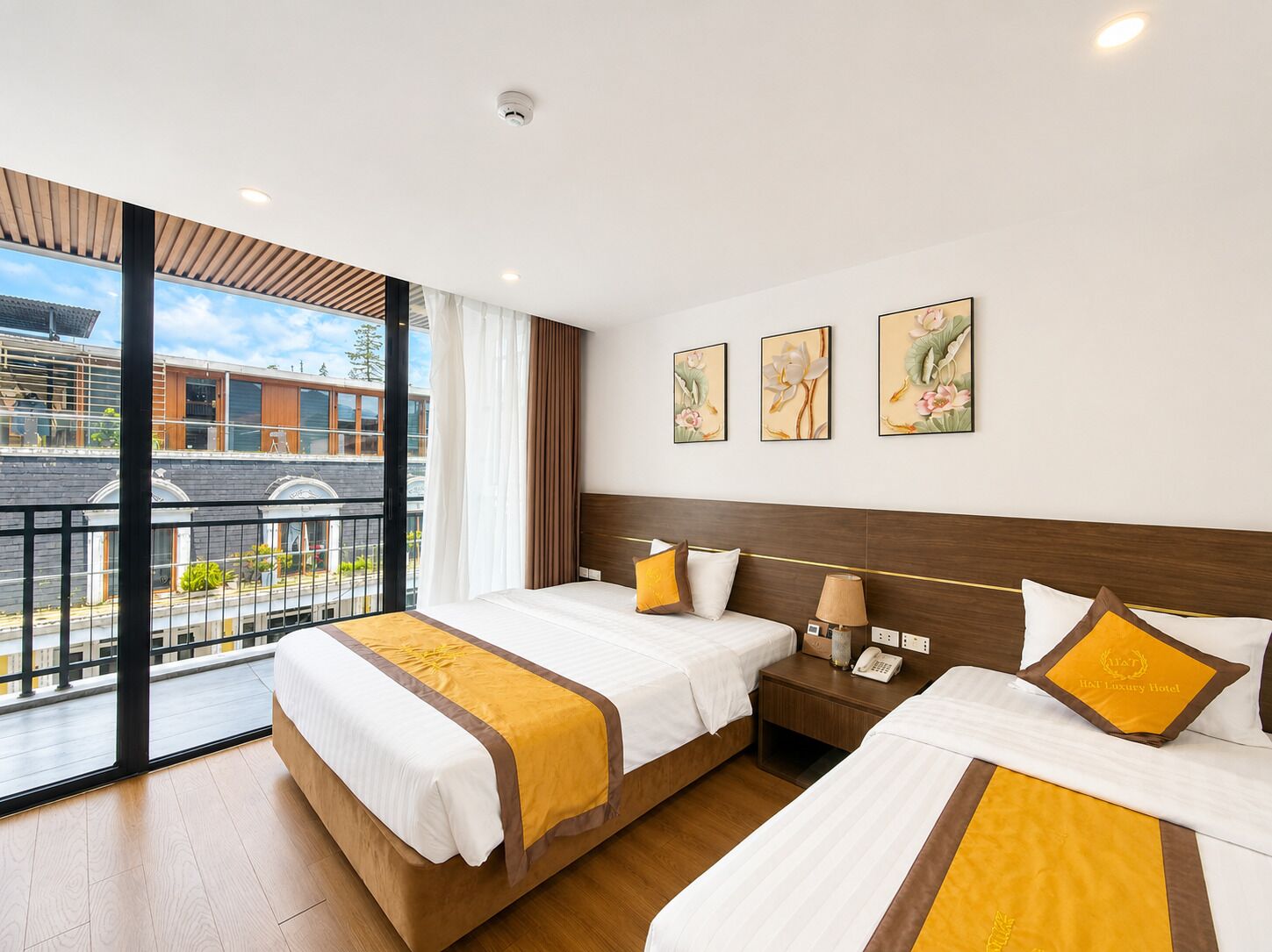 Tripla Deluxe | Minibar, una scrivania, Wi-Fi gratuito, lenzuola