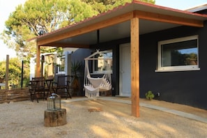 Basic Studio, Patio, Garden View | Terrace/patio