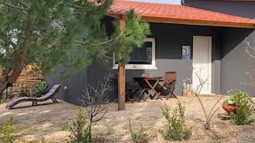 Basic-Studio, 1 Queen-Bett, Terrasse, Gartenblick | Aussenbereich
