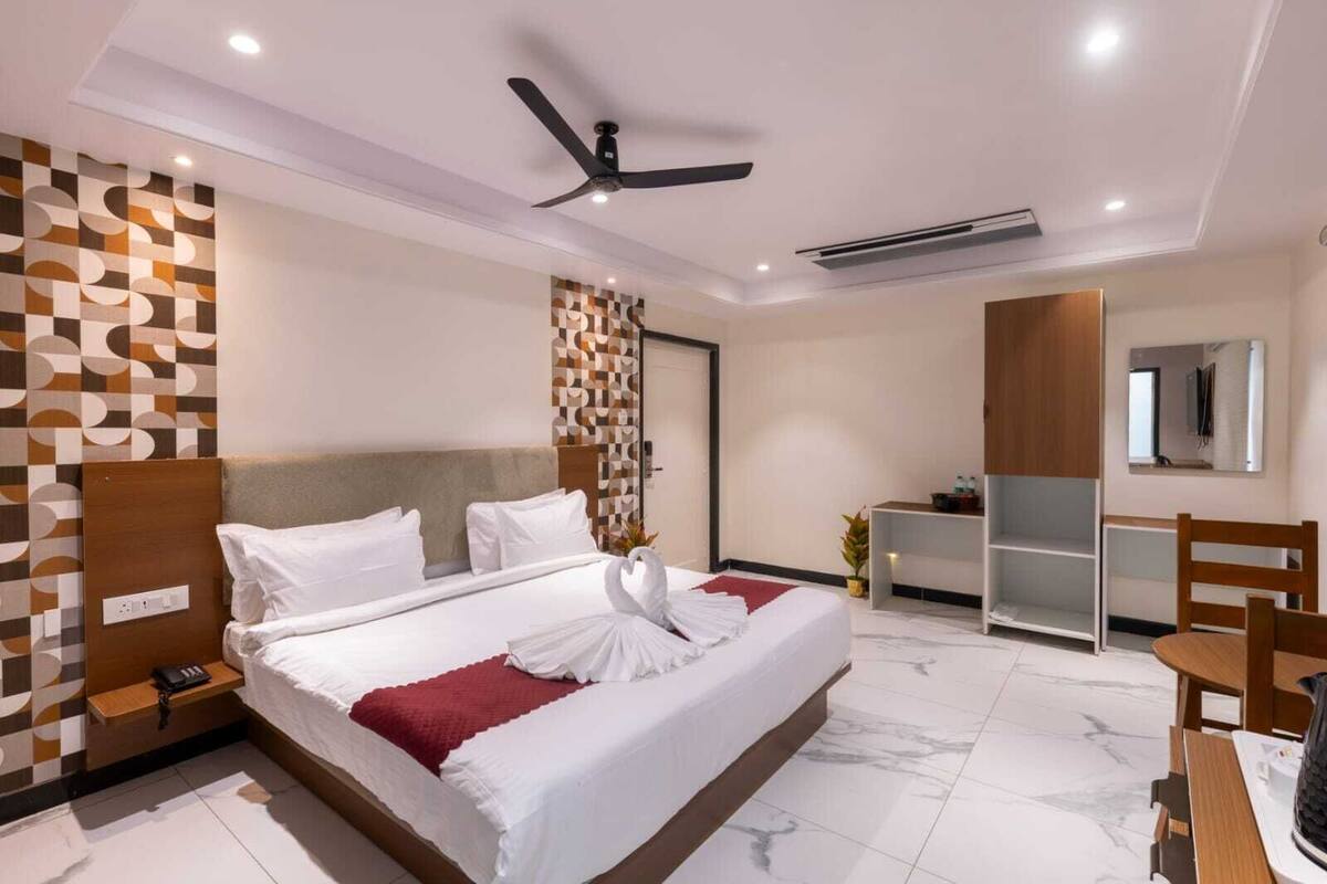 Espacio para trabajar con laptop y wifi gratis 