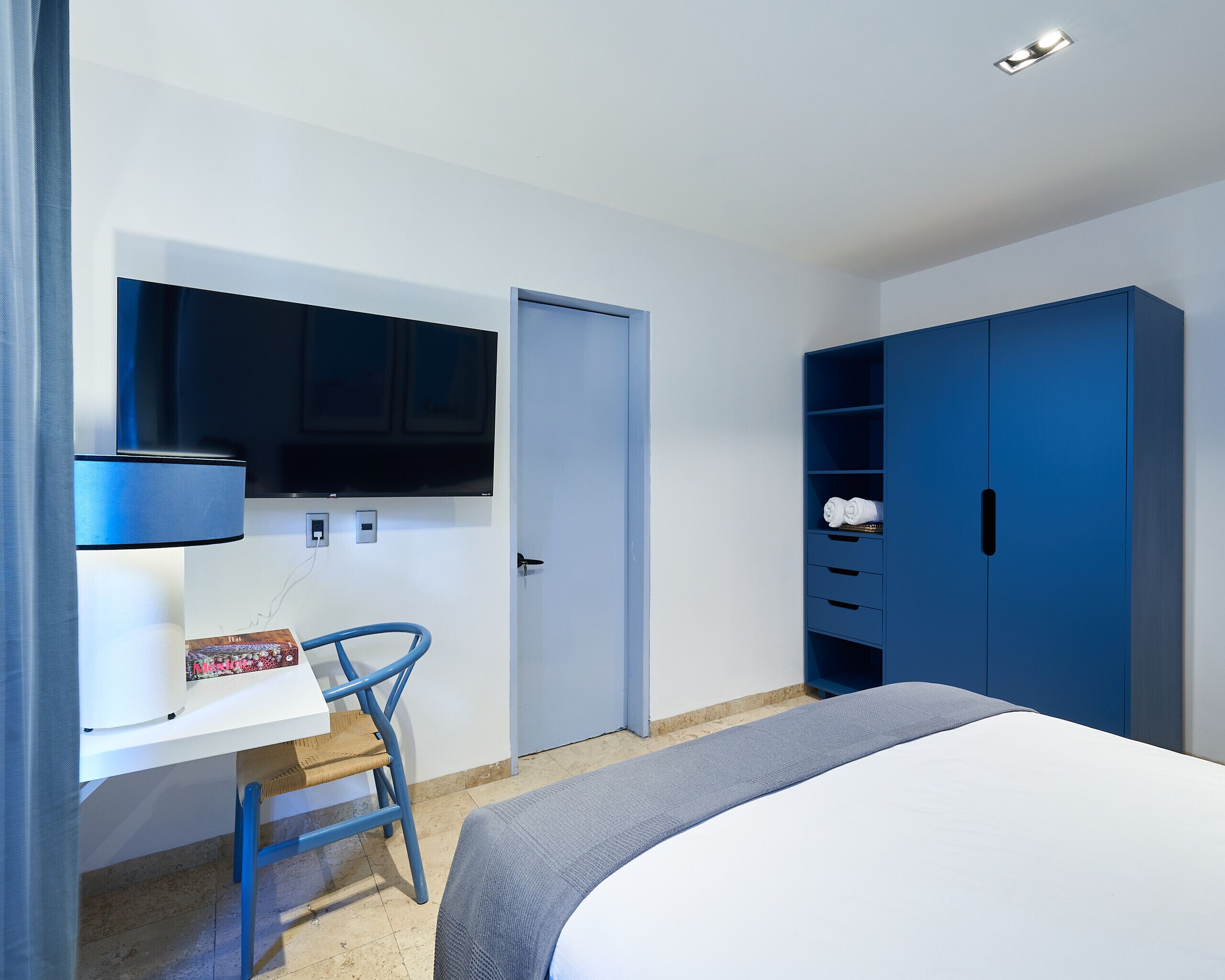 1 bedroom, iron/ironing board, WiFi (free), bed sheets
