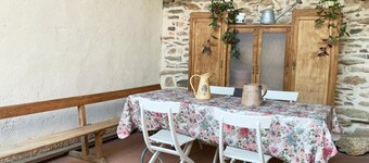 La Grulla Gris Country House with Balcony and Mountain Views, Cáceres
