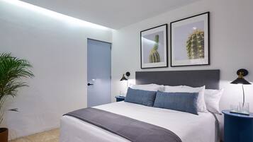 1 bedroom, iron/ironing board, WiFi (free), bed sheets