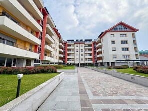 Esterni