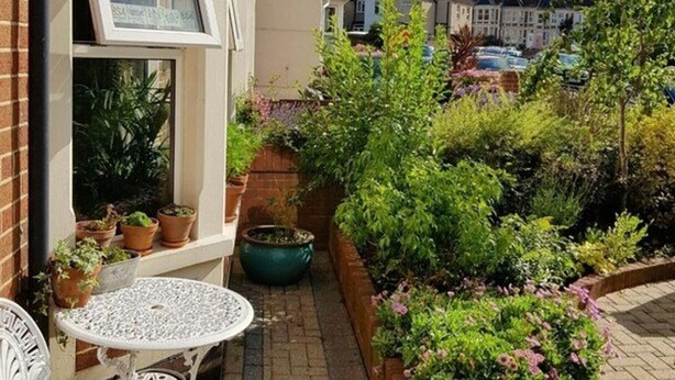 Outdoor dining - 1 Bed - Sleeps 2 Plus Child - Garden - Pets (Bristol)