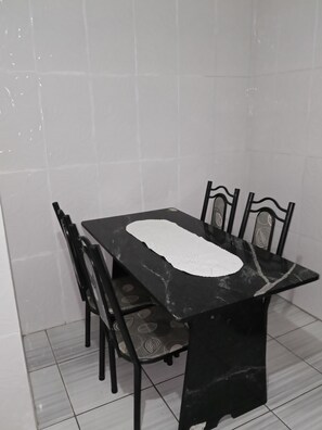 Dining - Entire house - 19km from Guarulhos Airport (GRU) (Jardim Presidente Dutra)
