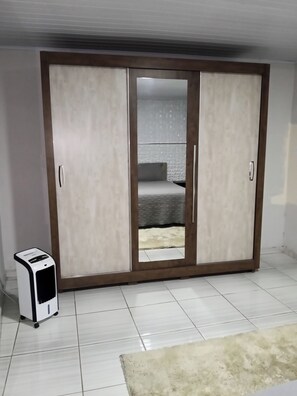 Room - Entire house - 19km from Guarulhos Airport (GRU) (Jardim Presidente Dutra)