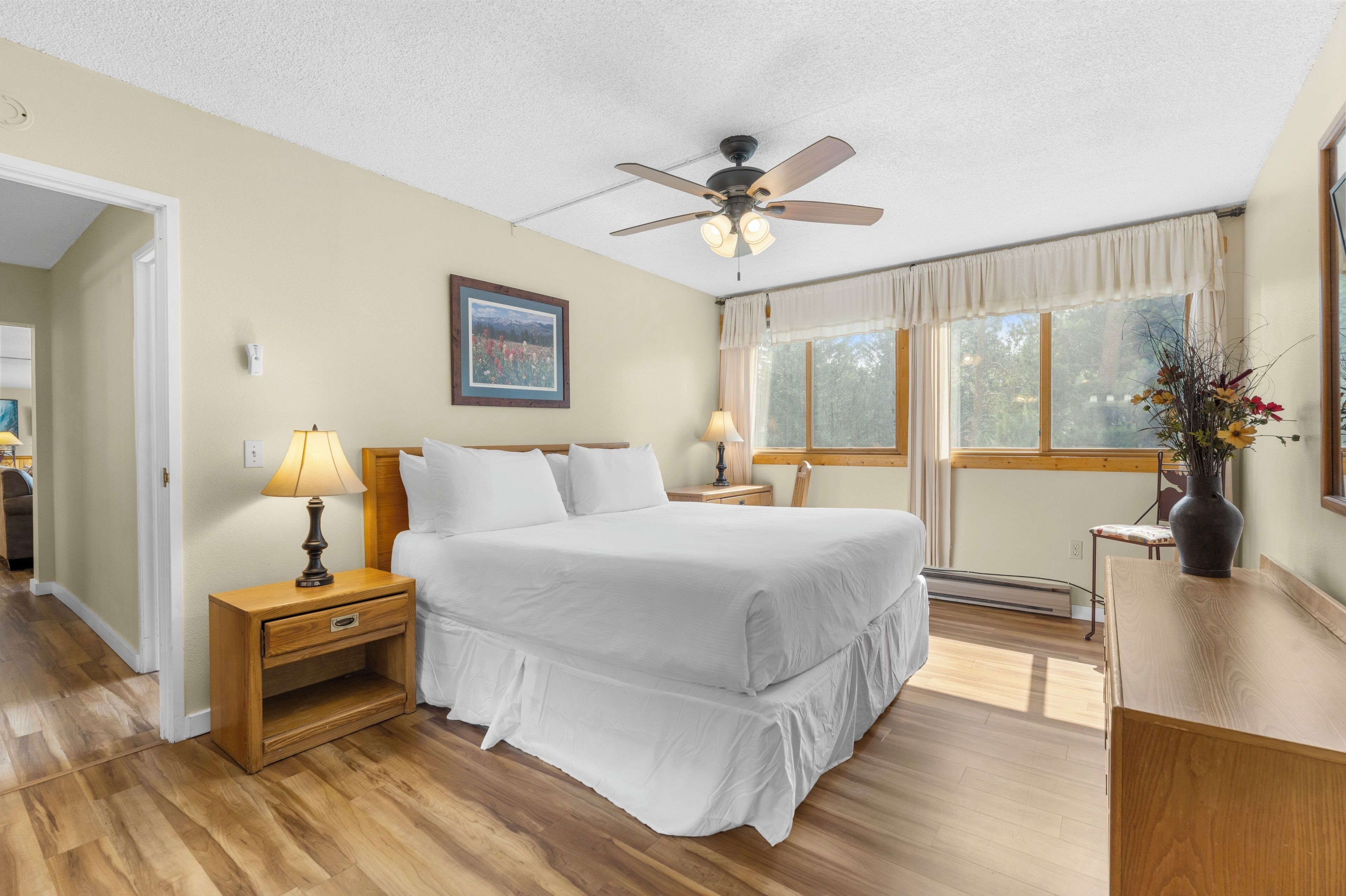 2 bedrooms, iron/ironing board, free WiFi, bed sheets