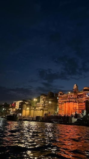 Miscellaneous - THE GIRDHARI VARANASI  (Varanasi)