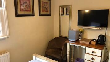 Premium Double Room, Ensuite (CarriageRoom) | Desk, WiFi (free)
