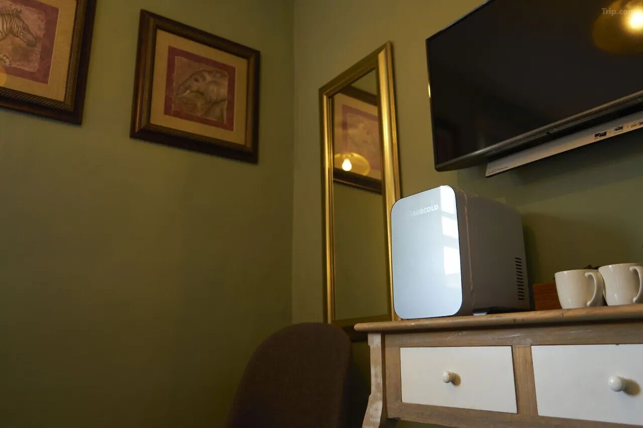 Premium Double Room, Ensuite (CarriageRoom) | Desk, WiFi (free)