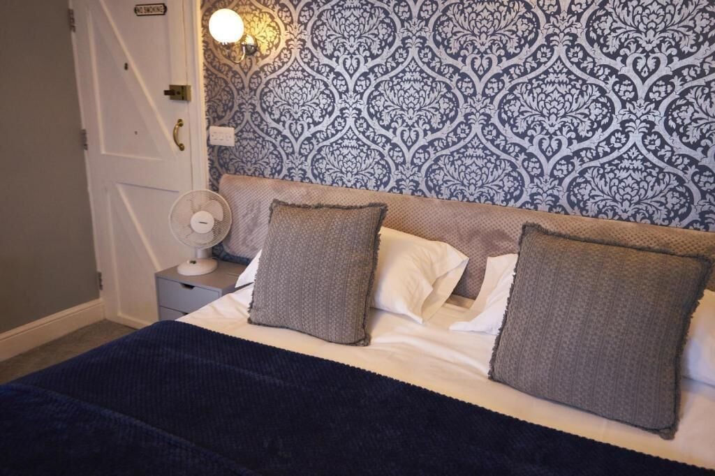Premier-Doppelzimmer, mit Bad, Gartenblick (Coachman) | Schreibtisch, kostenloses WLAN
