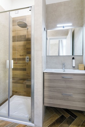 Comfort Single Room (Nabucco) | Bathroom