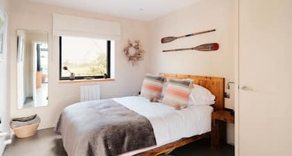 Wild Waters - Five Bedroom Villa, Sleeps 10