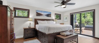 Dog Friendly home in Baileys Harbor near Cana Island Lighthouse