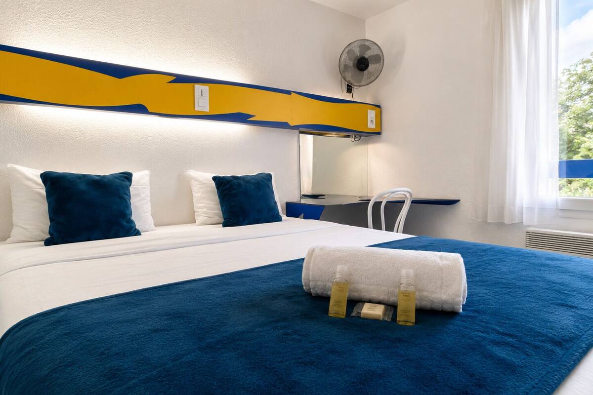 Doppelzimmer, Blick auf den Innenhof