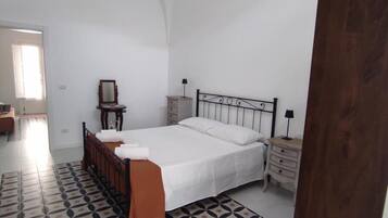2 camere, ferro/asse da stiro, Wi-Fi, lenzuola
