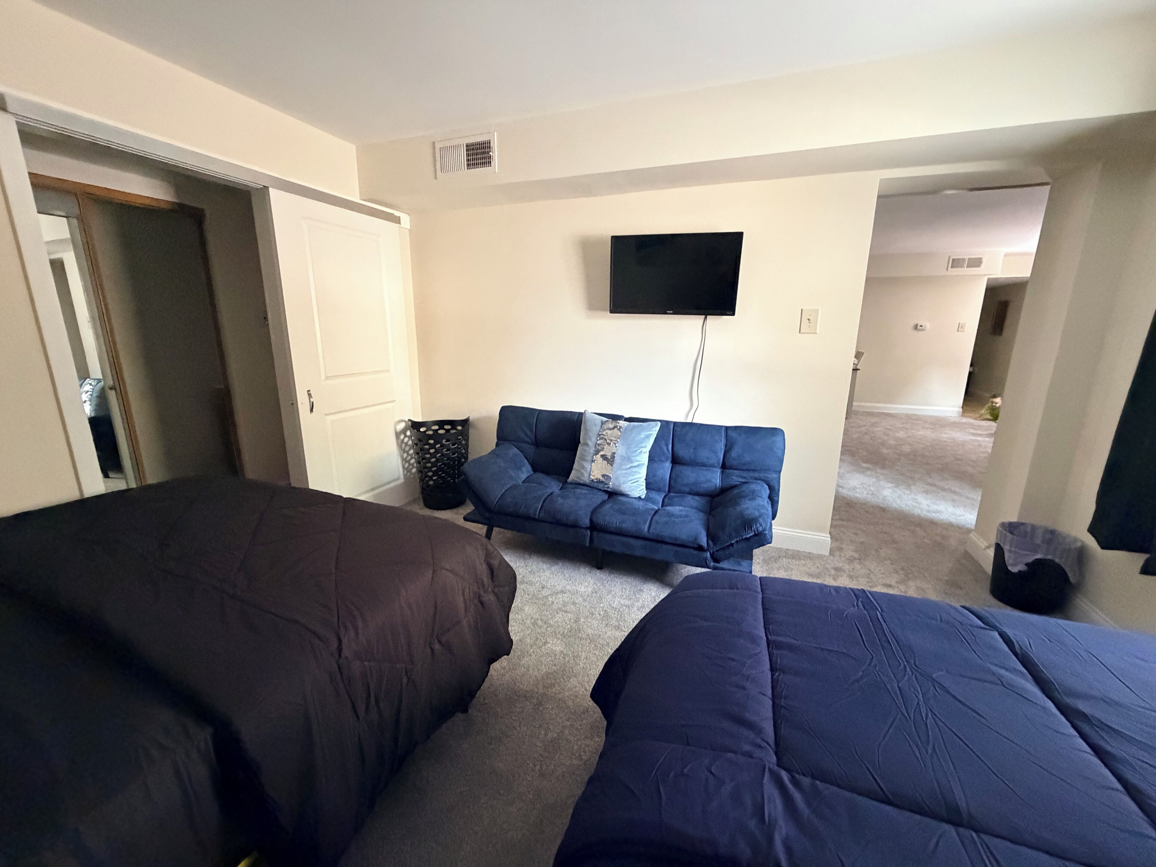1 bedroom, free WiFi, bed sheets